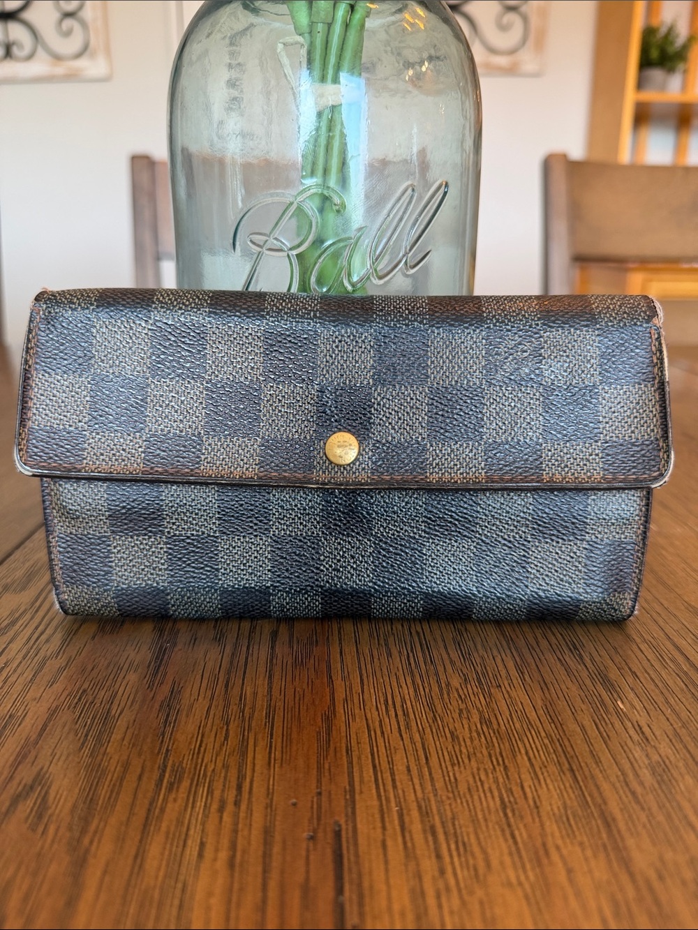 Louis Vuitton Damier Sarah Women's Wallet - Brown - Vintage